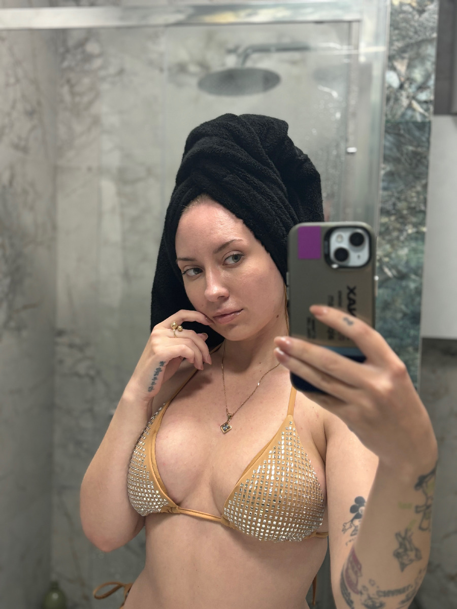 Nude girl KateV in Luoyang